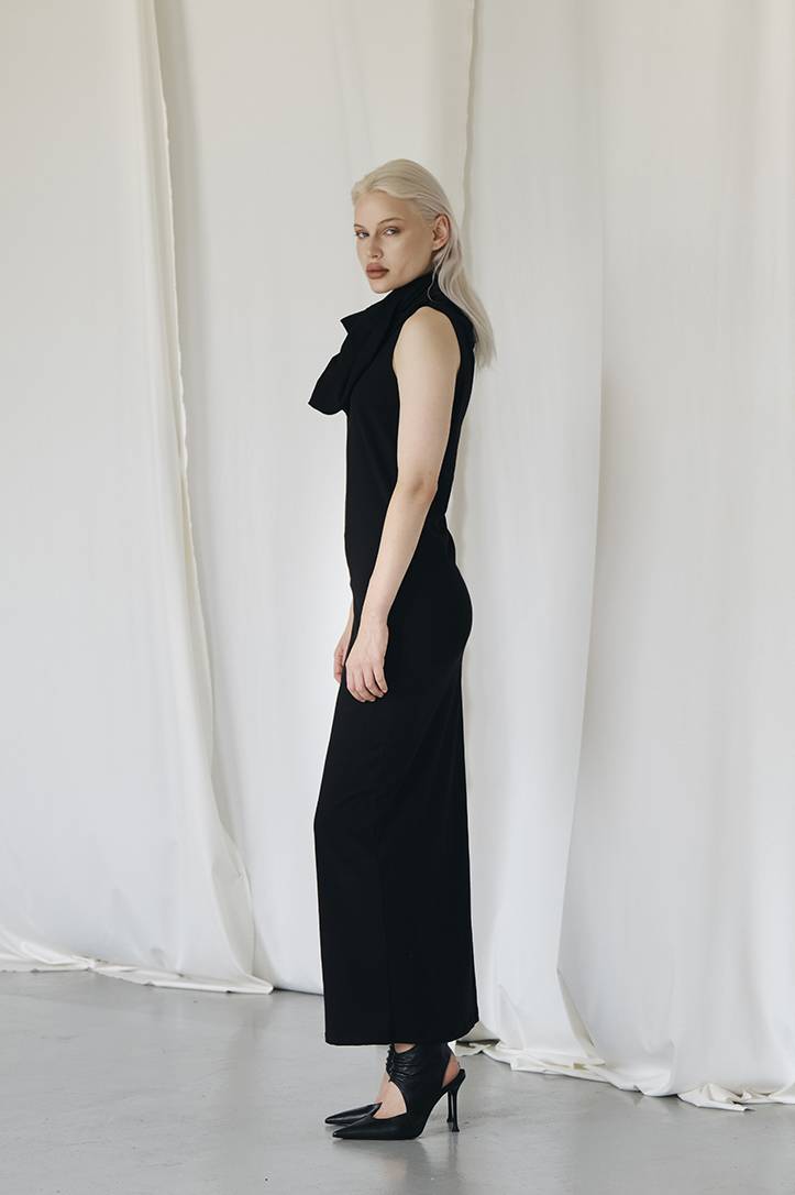 Nostrasantissima Abito con Cappuccio