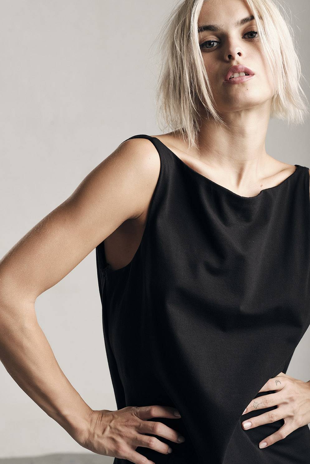 Nostrasantissima Abito Con Drappeggio Schiena