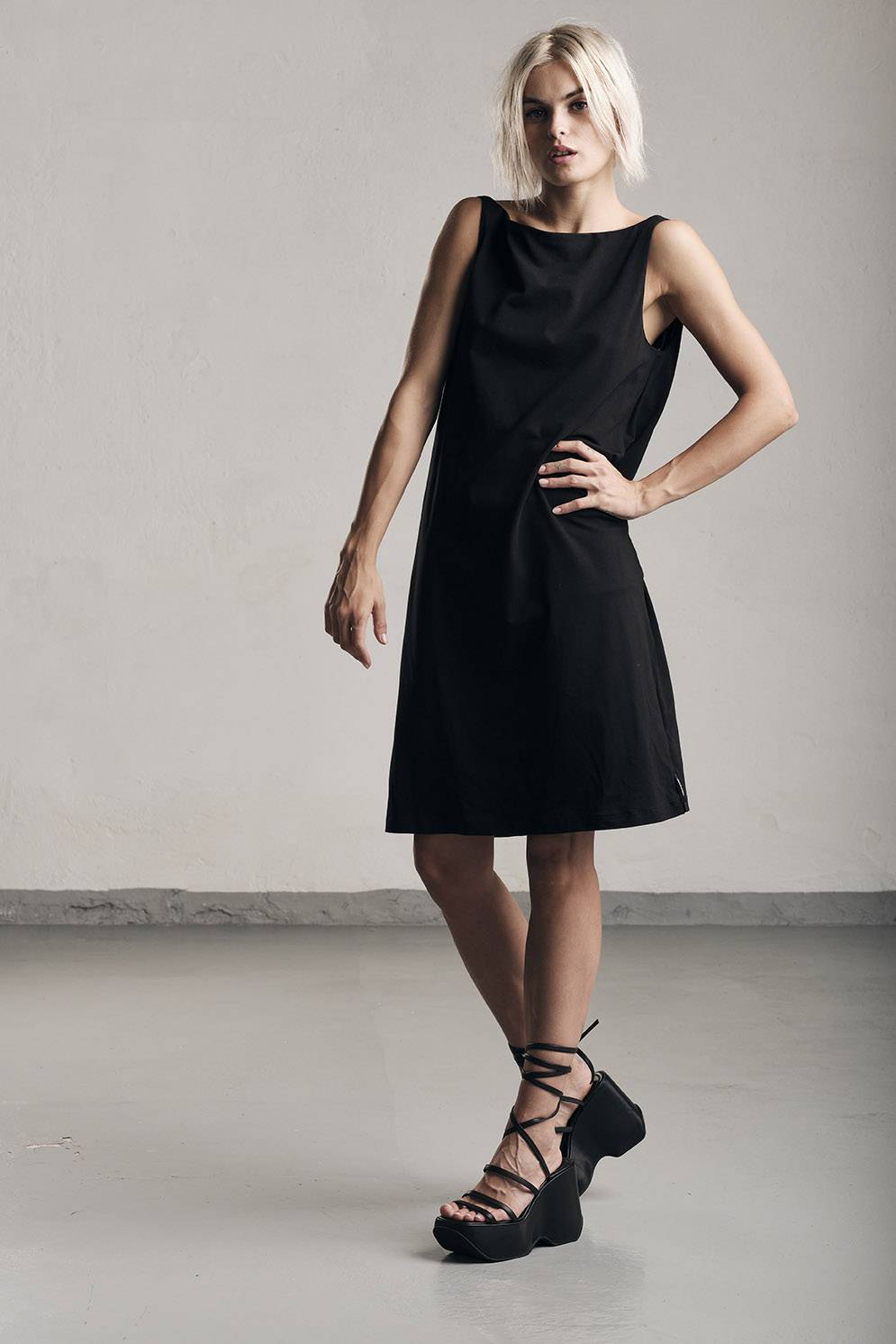 Nostrasantissima Abito Con Drappeggio Schiena