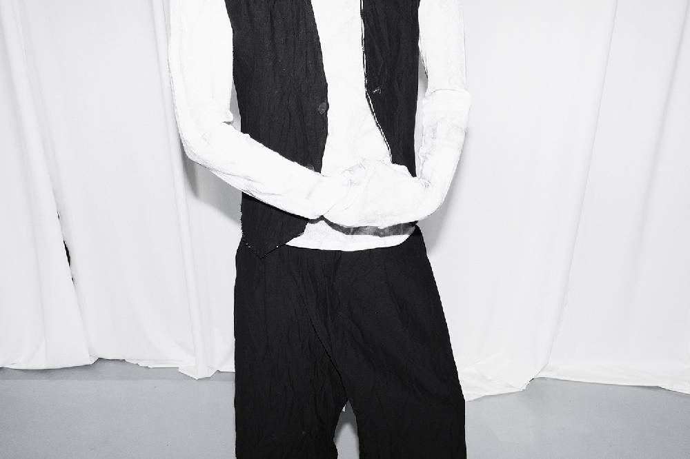 Nostrasantissima Bermuda Over