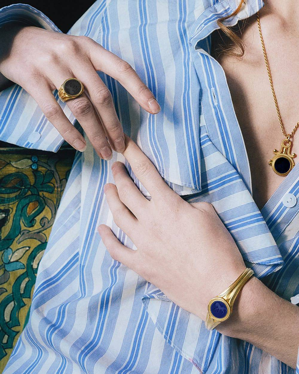 Nove25 BRACCIALE CHEVALIER VIRIBUS ET ANIMO LAPIS ORO GIALLO