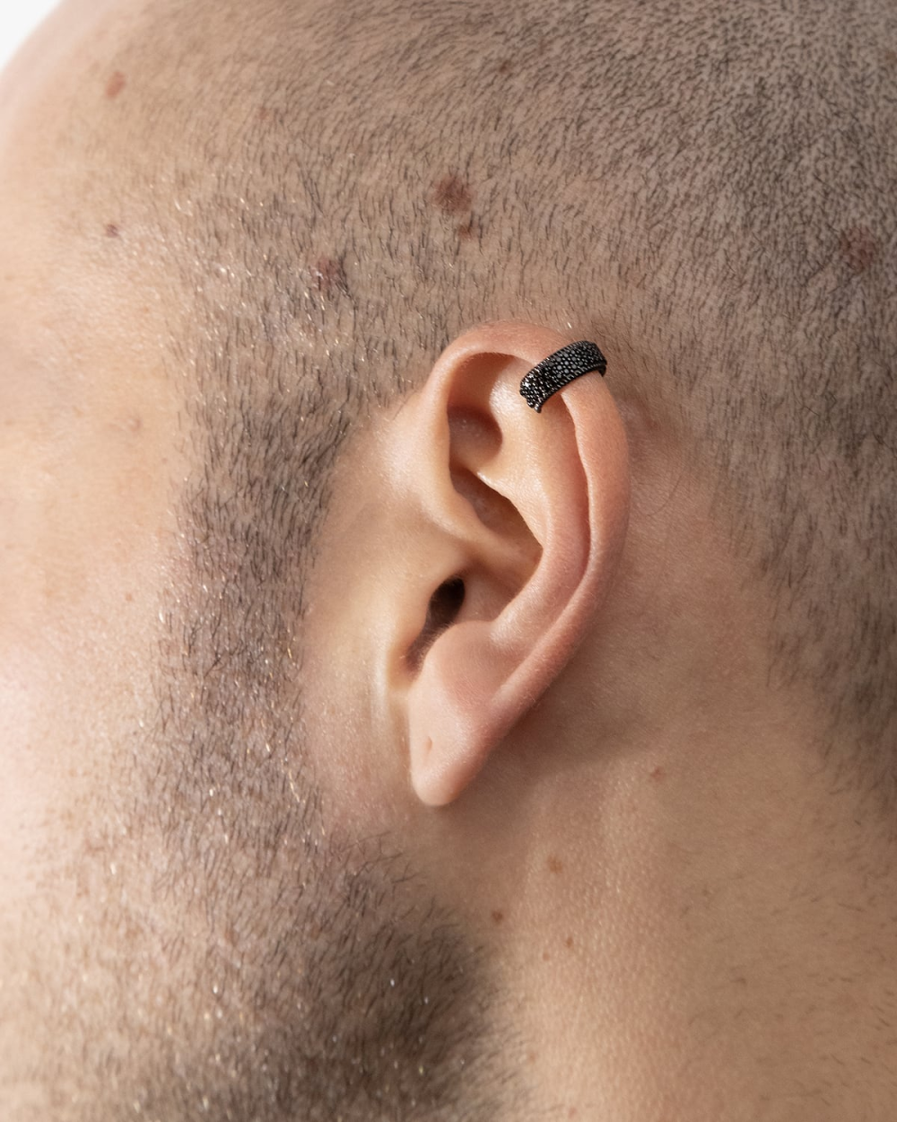 Nove25 EAR CUFF BRIGHT BLACK WRAP CON BRILLANTI NERI