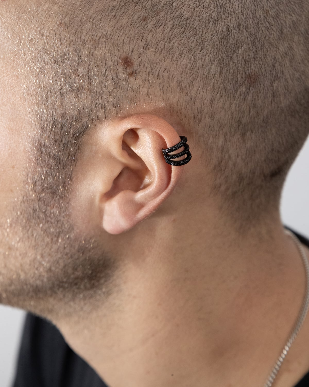 Nove25 EAR CUFF TRIPLE BLACK TIE CON BRILLANTI NERI