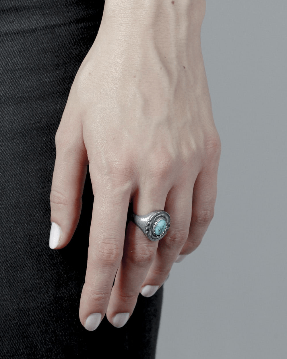 Nove25 ANELLO CHEVALIER SCUDO OVALE TURCHESE