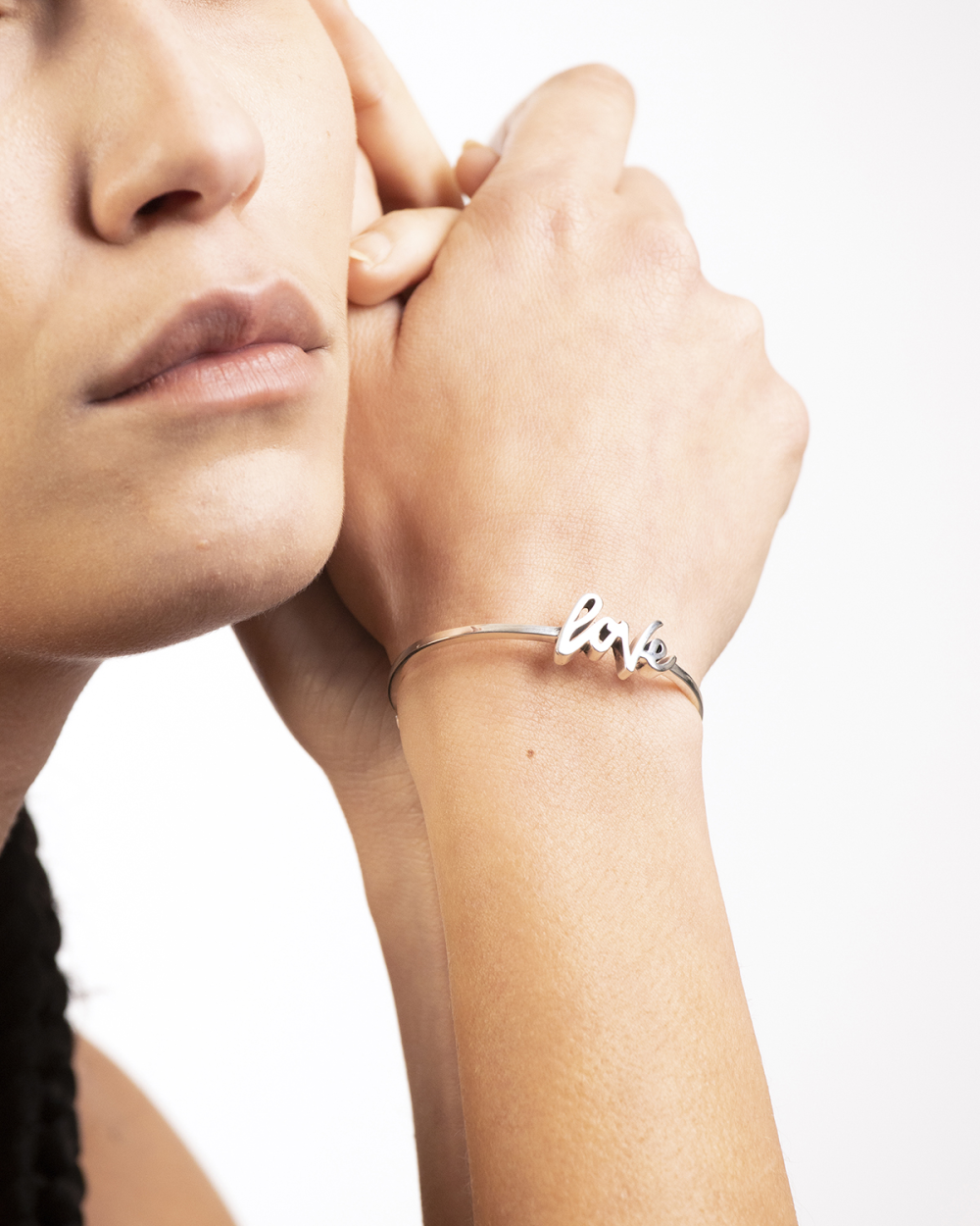 Nove25 BRACCIALE RIGIDO IN ARGENTO FRECCIA LOVE