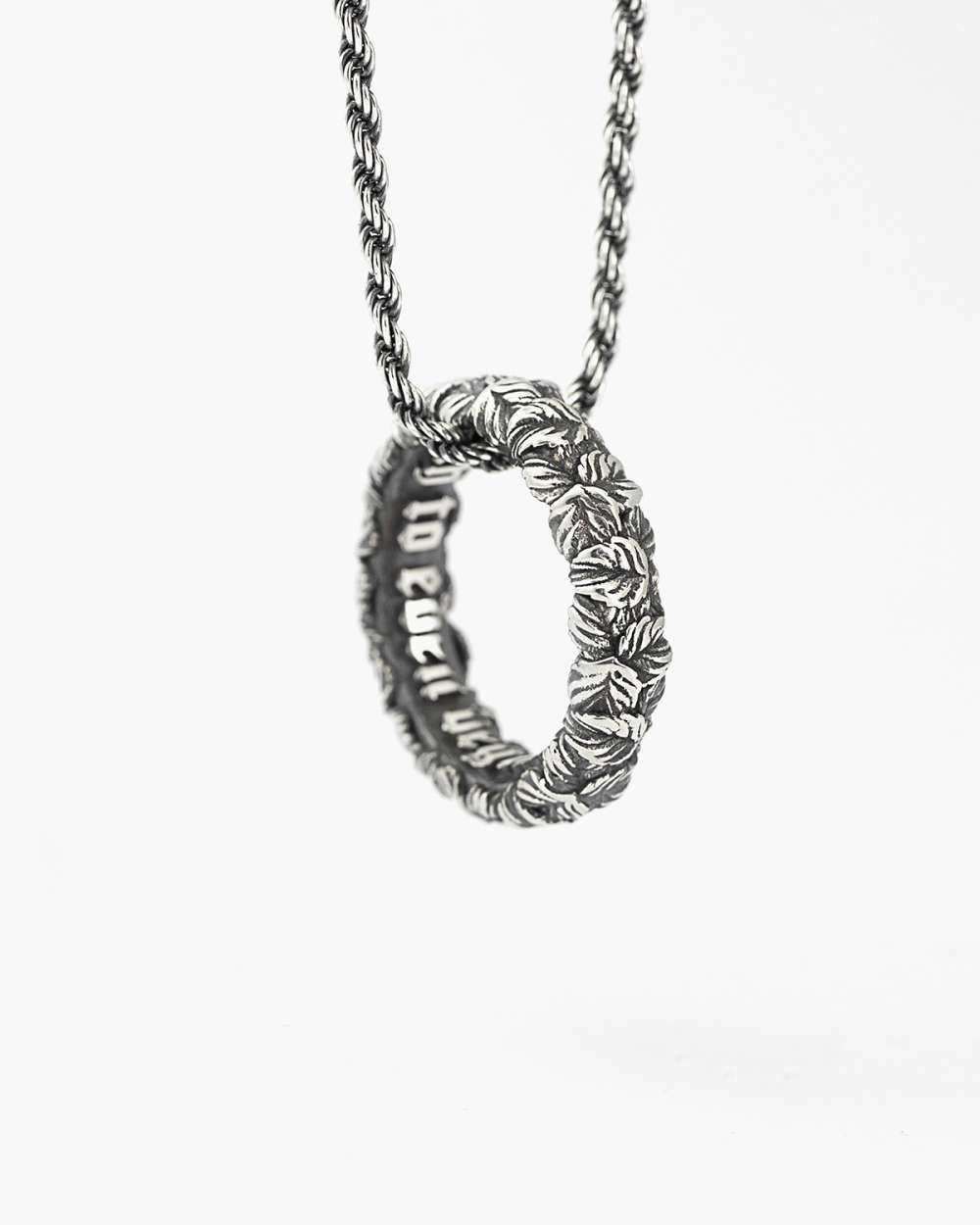 Nove25 CIONDOLO CERCHIO FOGLIE