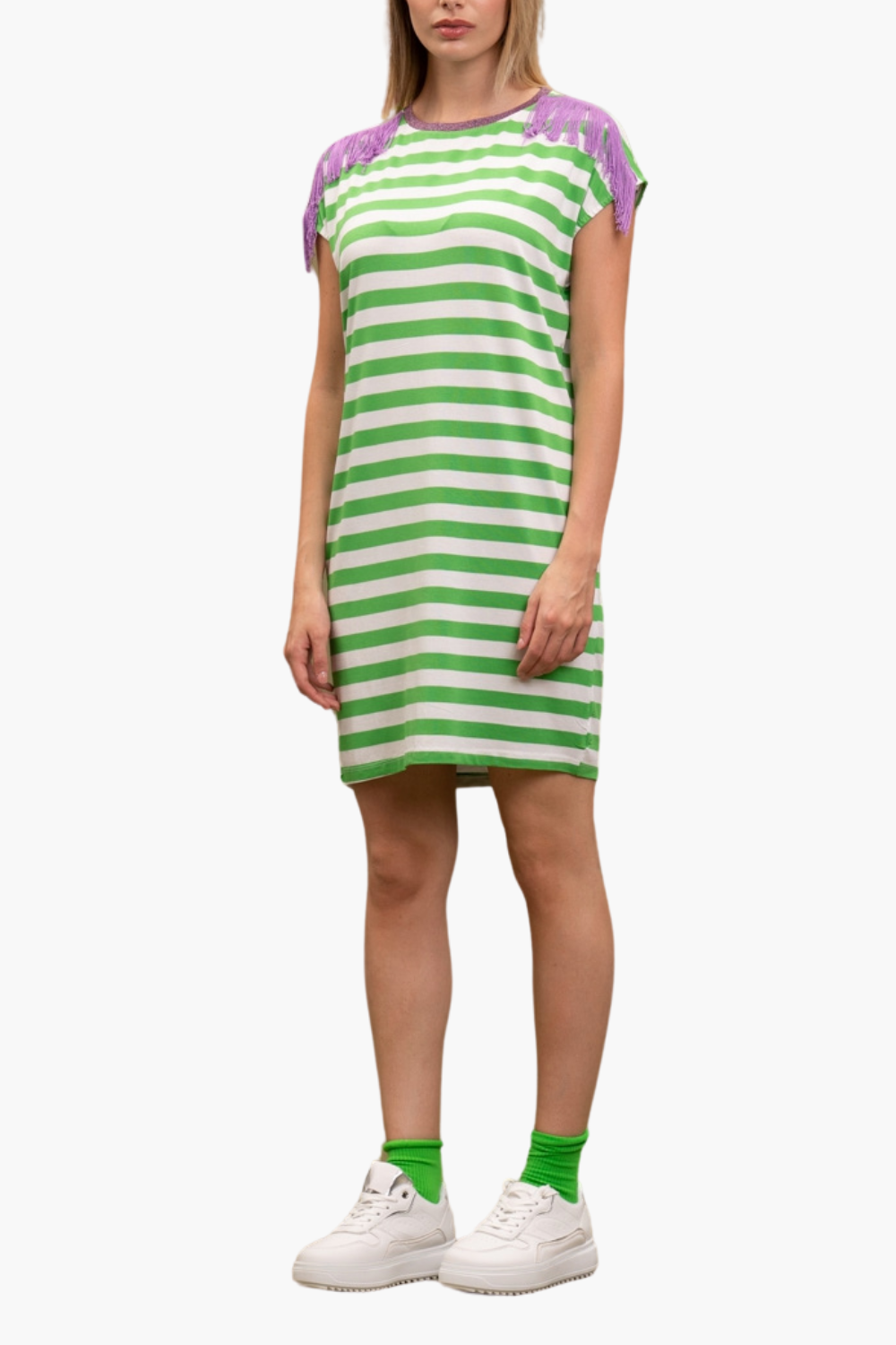 Nualy ABITO CON FRANGIA