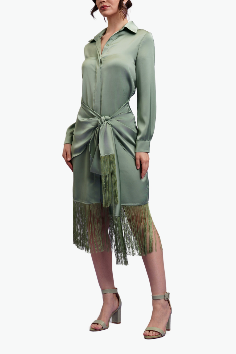 Nualy ABITO CON FRANGIA