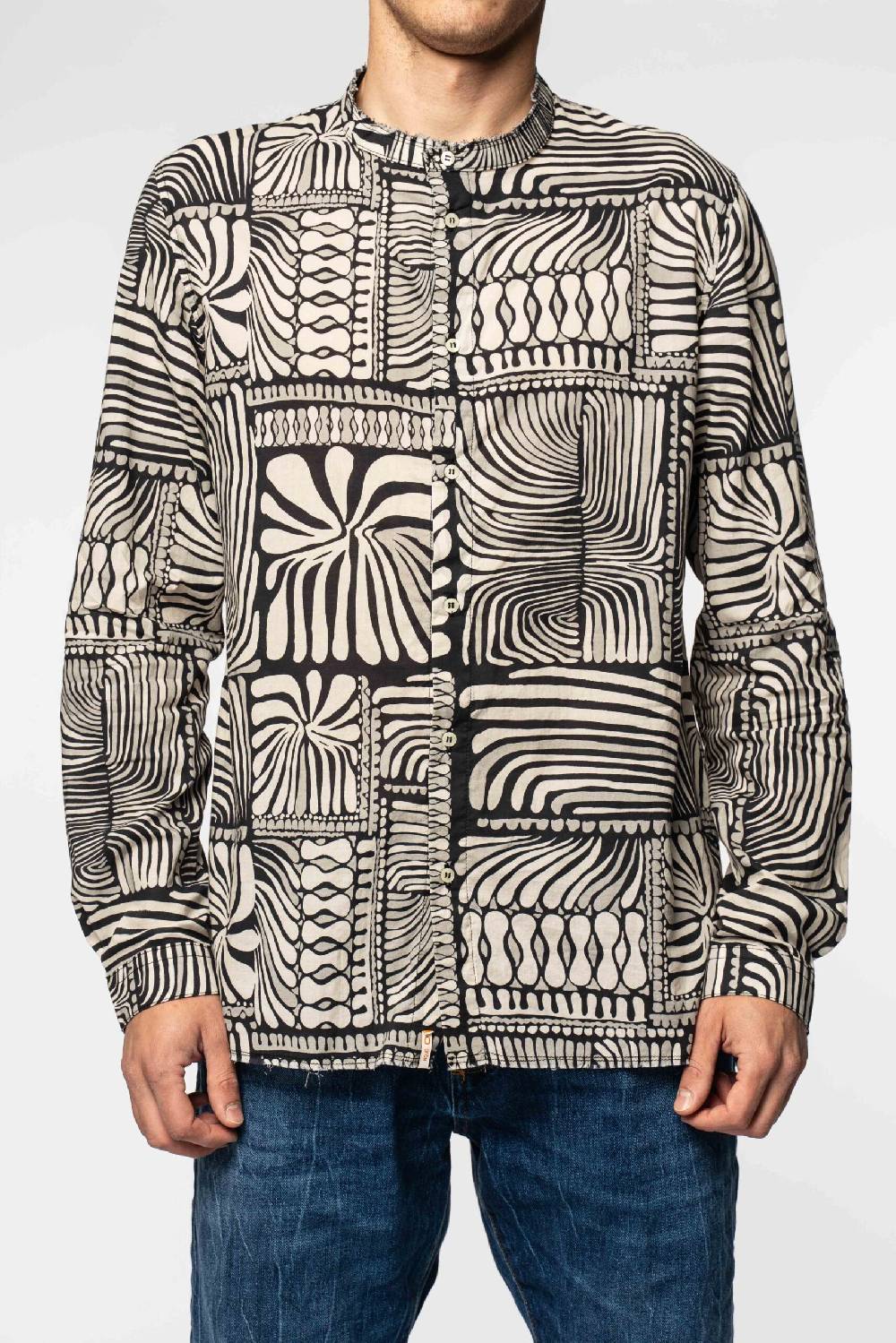 Officina 36 Camicia nera in mussola stampata