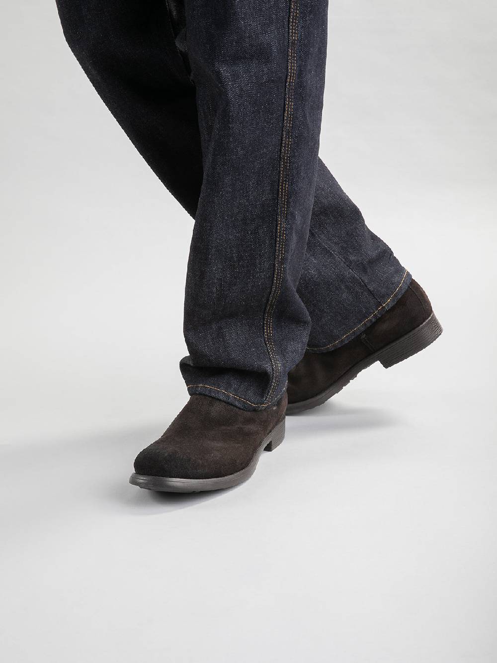 Officine Creative CHRONICLE 002 Stivaletti Chelsea In Camoscio Tortora