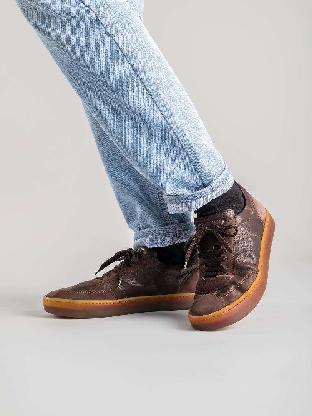 Officine Creative KOMBINED 001 Sneakers In Pelle Nera Con Suola In Lattice