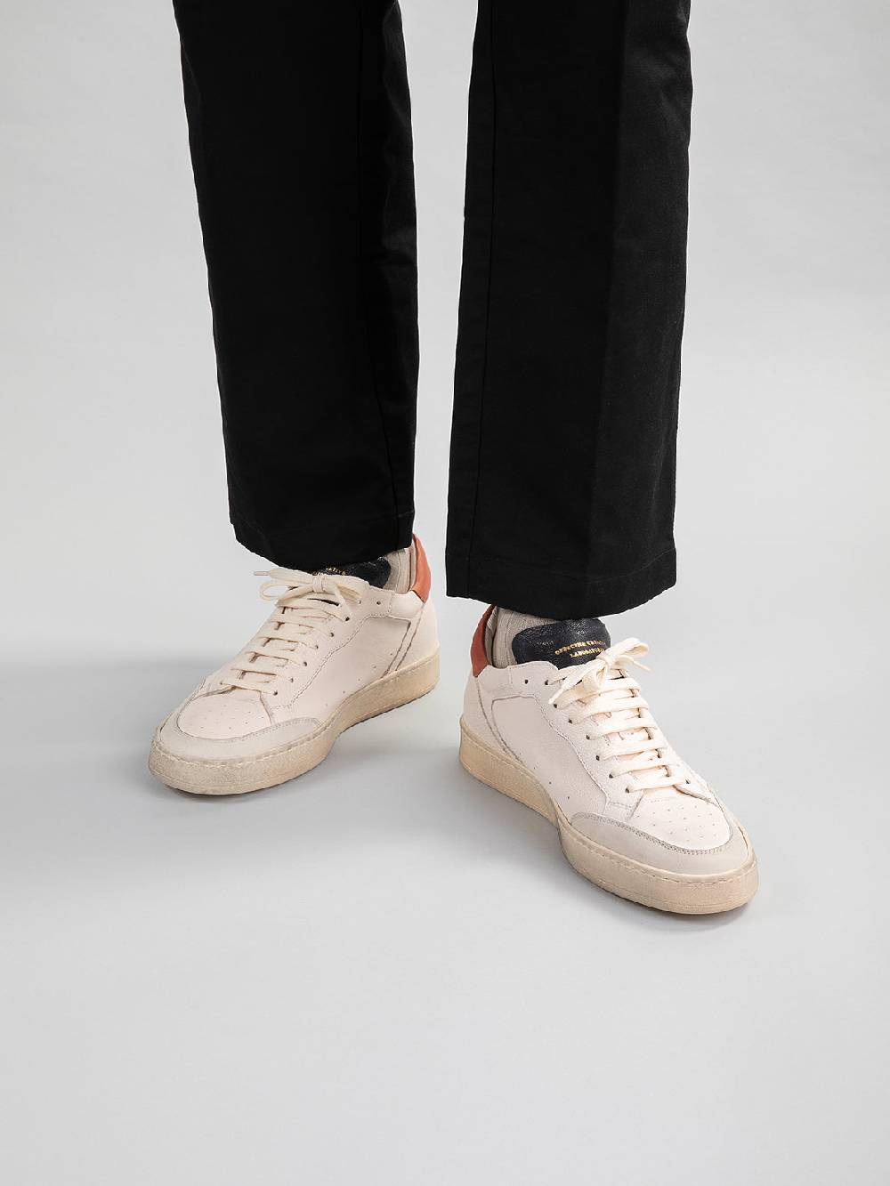 Officine Creative MAGIC 001 Sneakers In Pelle E Camoscio Bianco