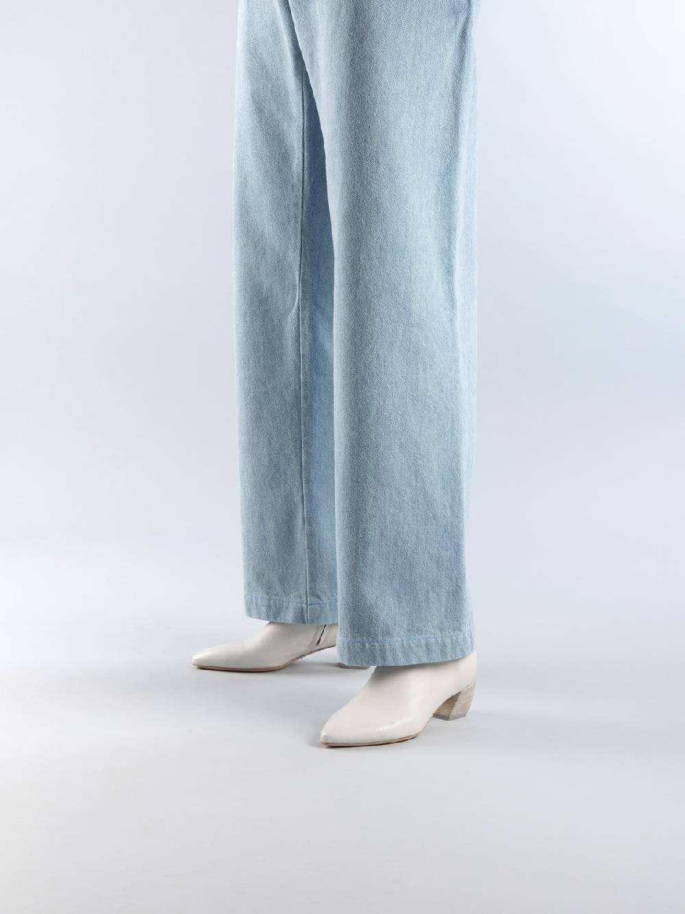 Officine Creative SALLY 030 Stivaletti Con Zip In Pelle Bianca