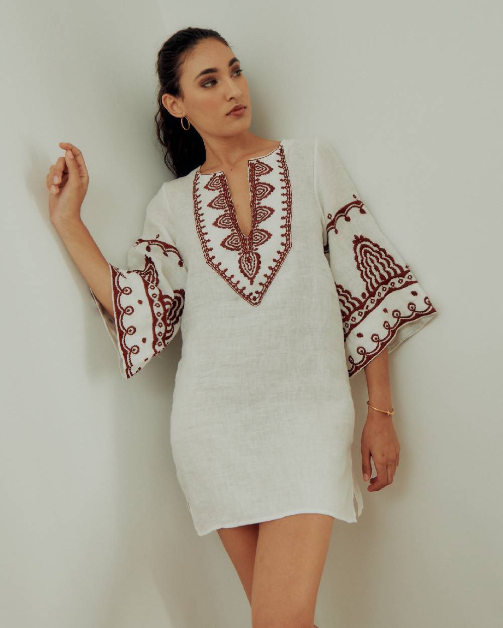 Olivia Gold Abito Corto In Lino Con Ricami