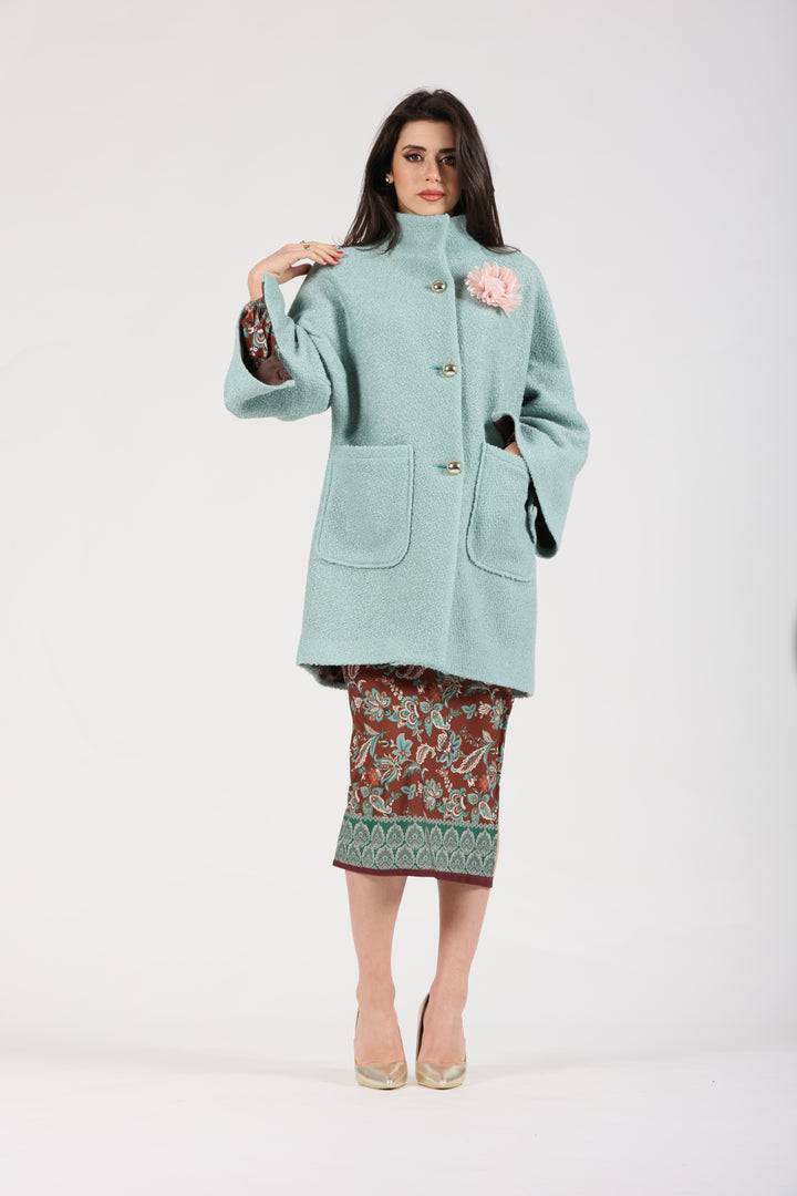 Oltre Tempo Cappotto In Bouclè Con Tasconi E Bottoni Dorati