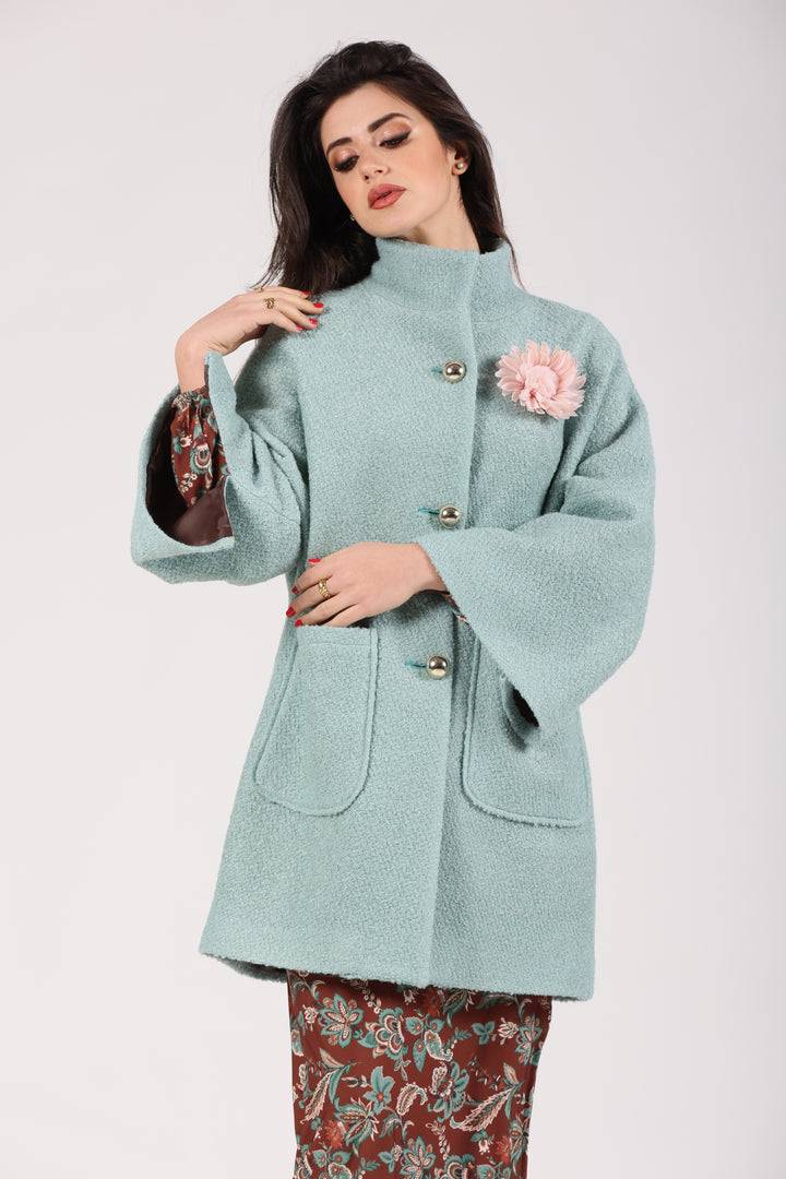 Oltre Tempo Cappotto In Bouclè Con Tasconi E Bottoni Dorati