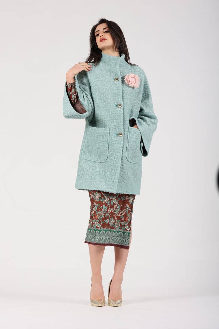 Oltre Tempo Cappotto in bouclè con tasconi e bottoni dorati