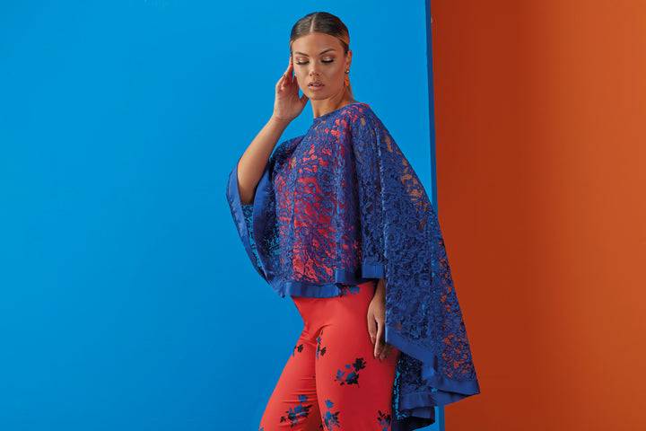 Oltre Tempo Mantella in pizzo bordata in raso