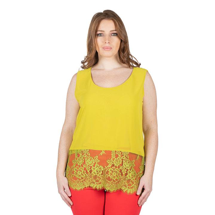 Oltre Tempo Top Con Pizzo Al Fondo