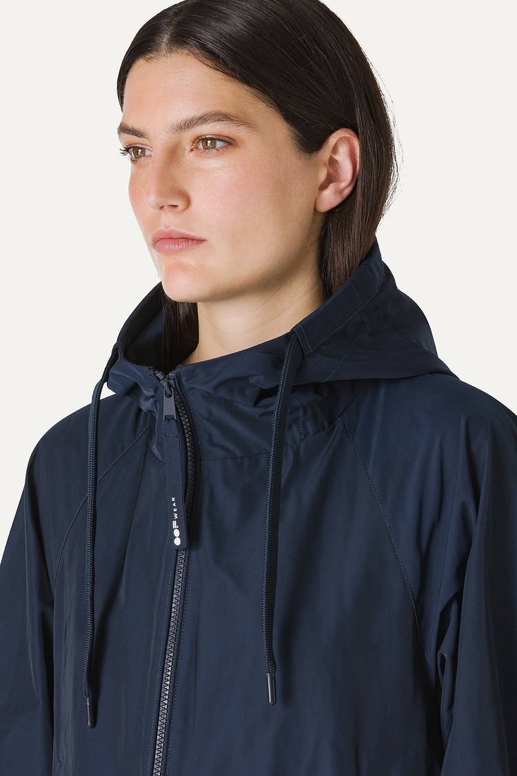 Oof Wear GIACCA CORTA IN NYLON MEMORY CON ARRICIO SULLA SCHIENA 9139 - BLU NOTTE