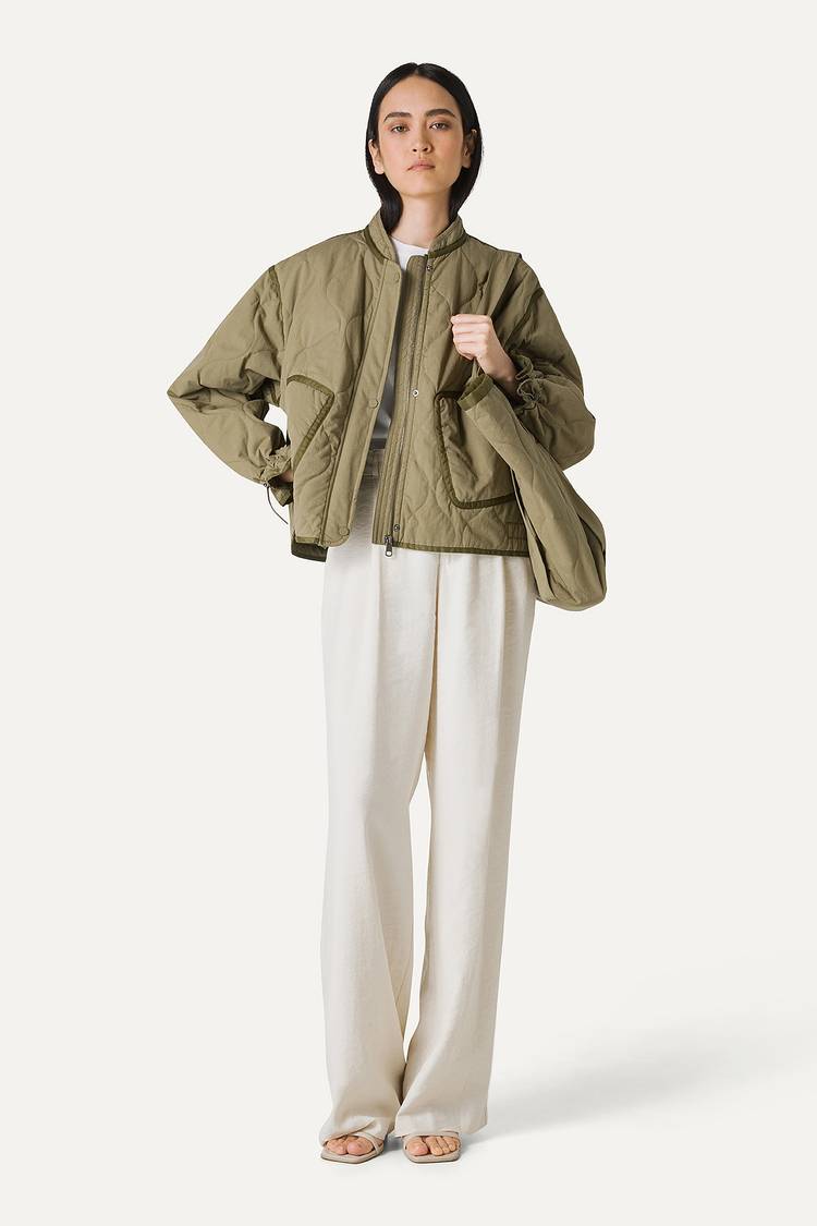 Oof Wear GIACCA CORTA SVASATA IN COTONE TRAPUNTATO 9224 - VERDE MUSCHIO