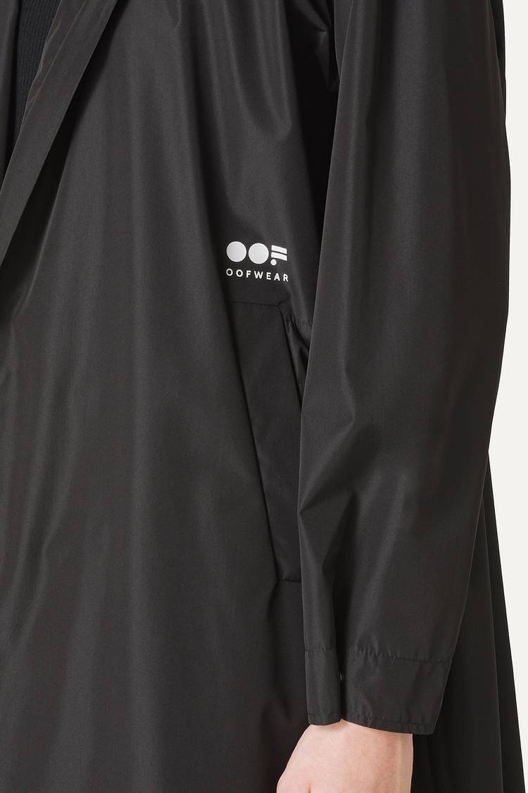 Oof Wear GIACCA LUNGA IN NYLON CON INTERNO ARGENTO 9216 - NERO