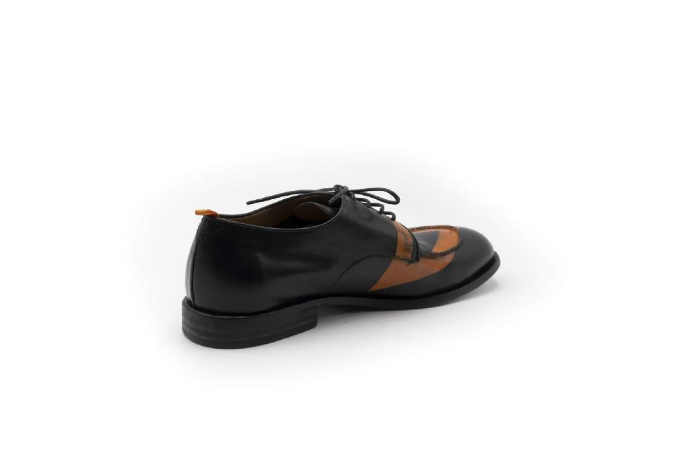 Openclosedshoes AKAMU 01