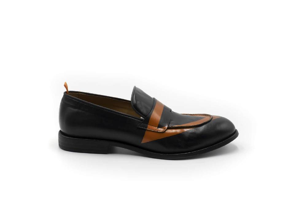 Openclosedshoes AKAMU 02