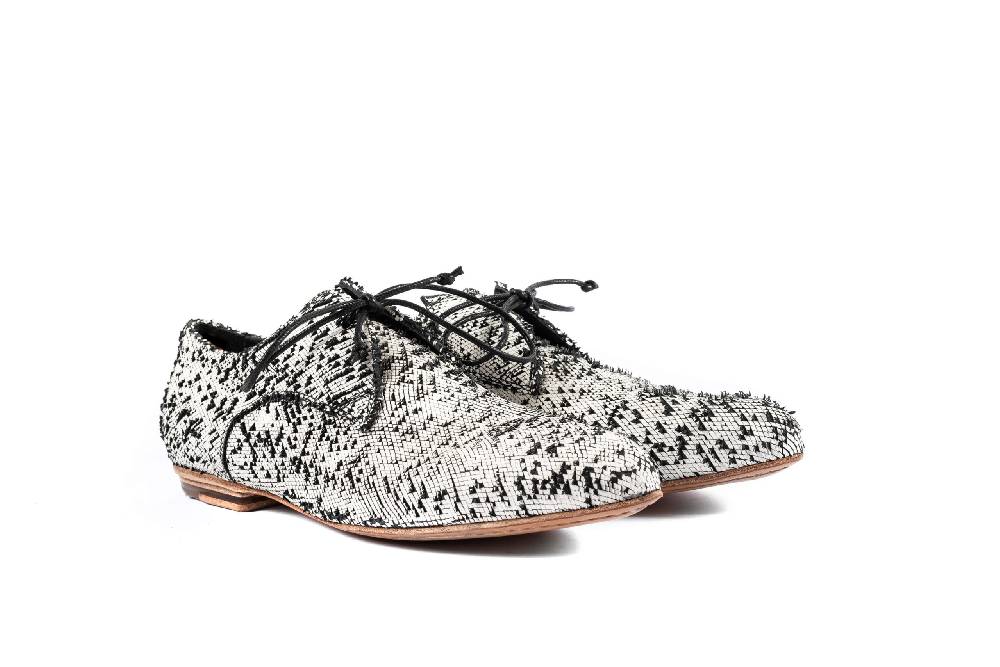 Openclosedshoes IRIS04 GIOVE NERO/BIANCO