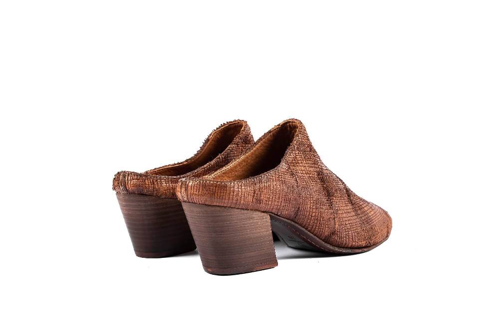 Openclosedshoes TISHA09 BUFALO COGNAC