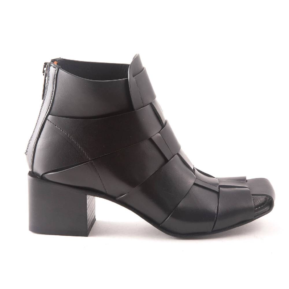 Openclosedshoes TRACK02 FOAM