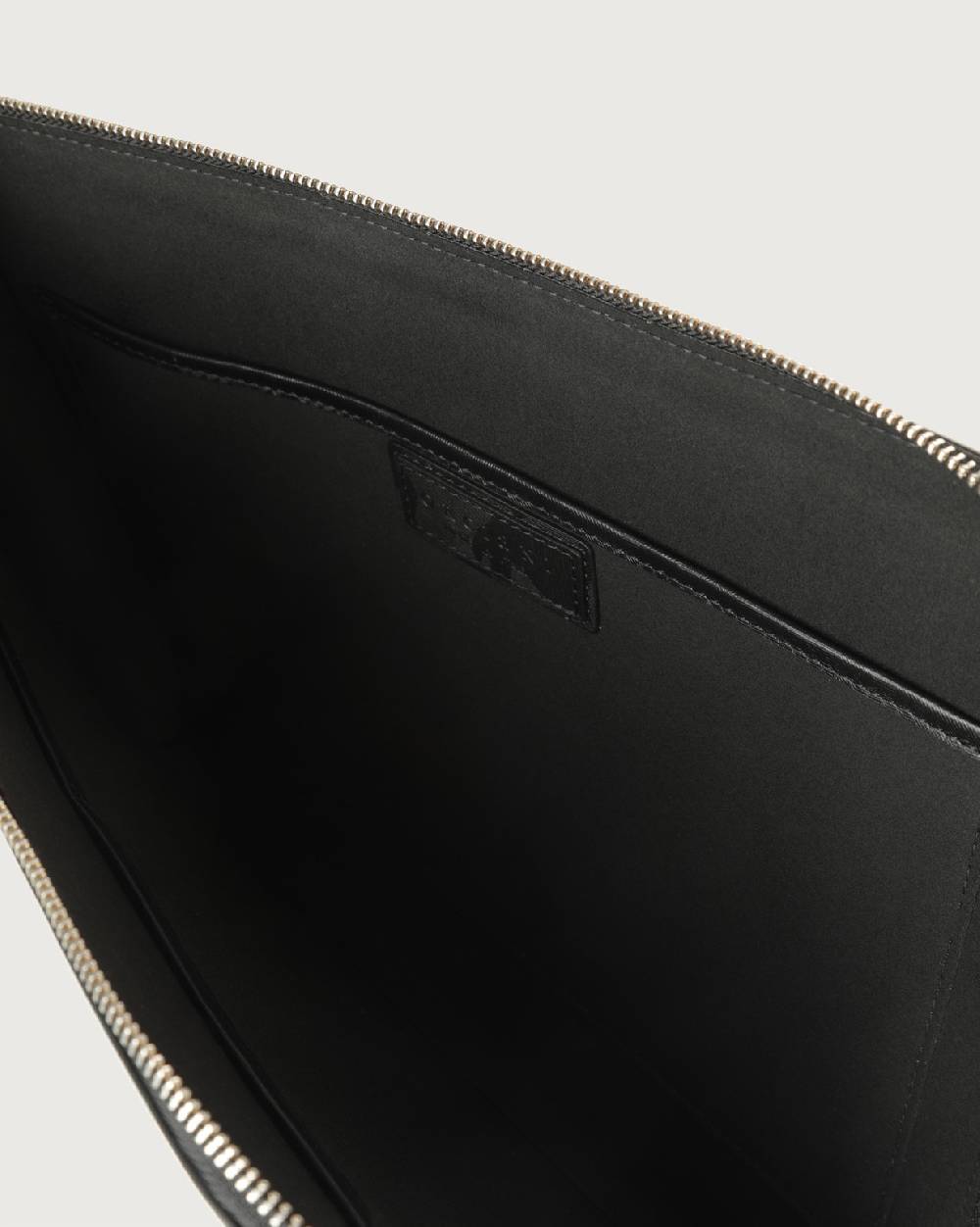 Orciani Pochette Slim Skyline In Pelle