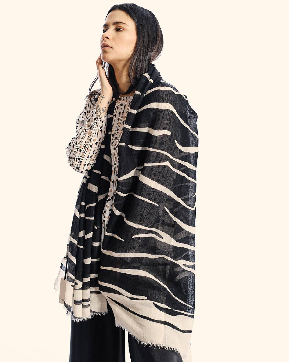 Ordi.to Accessori NICOSIA NERA - Sciarpa Unisex in lana