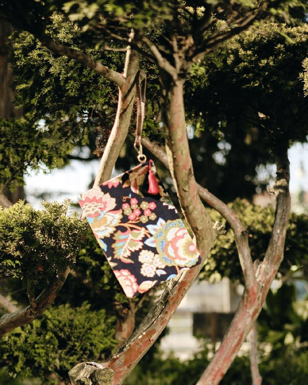 Ordi.to Accessori POCHETTE ORDI.NA - STAMPA CAMELIA NERA