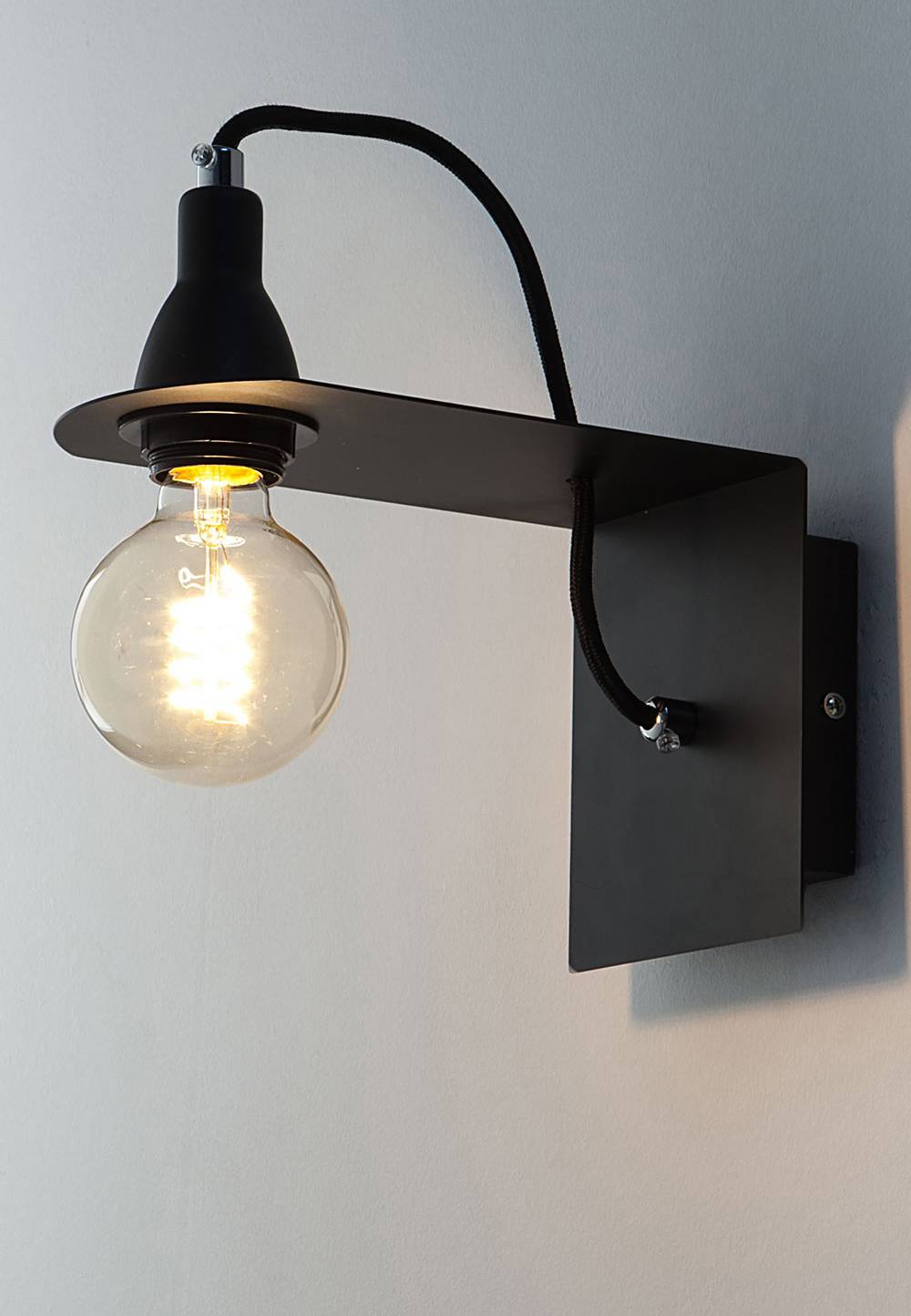 Oresteluchetta APPLIQUE HOOK BLACK