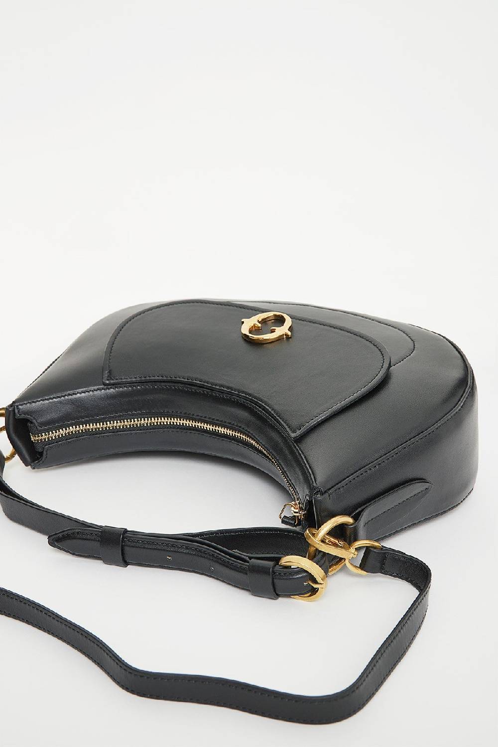 Ottod'Ame Leather Belly Maxi Bag
