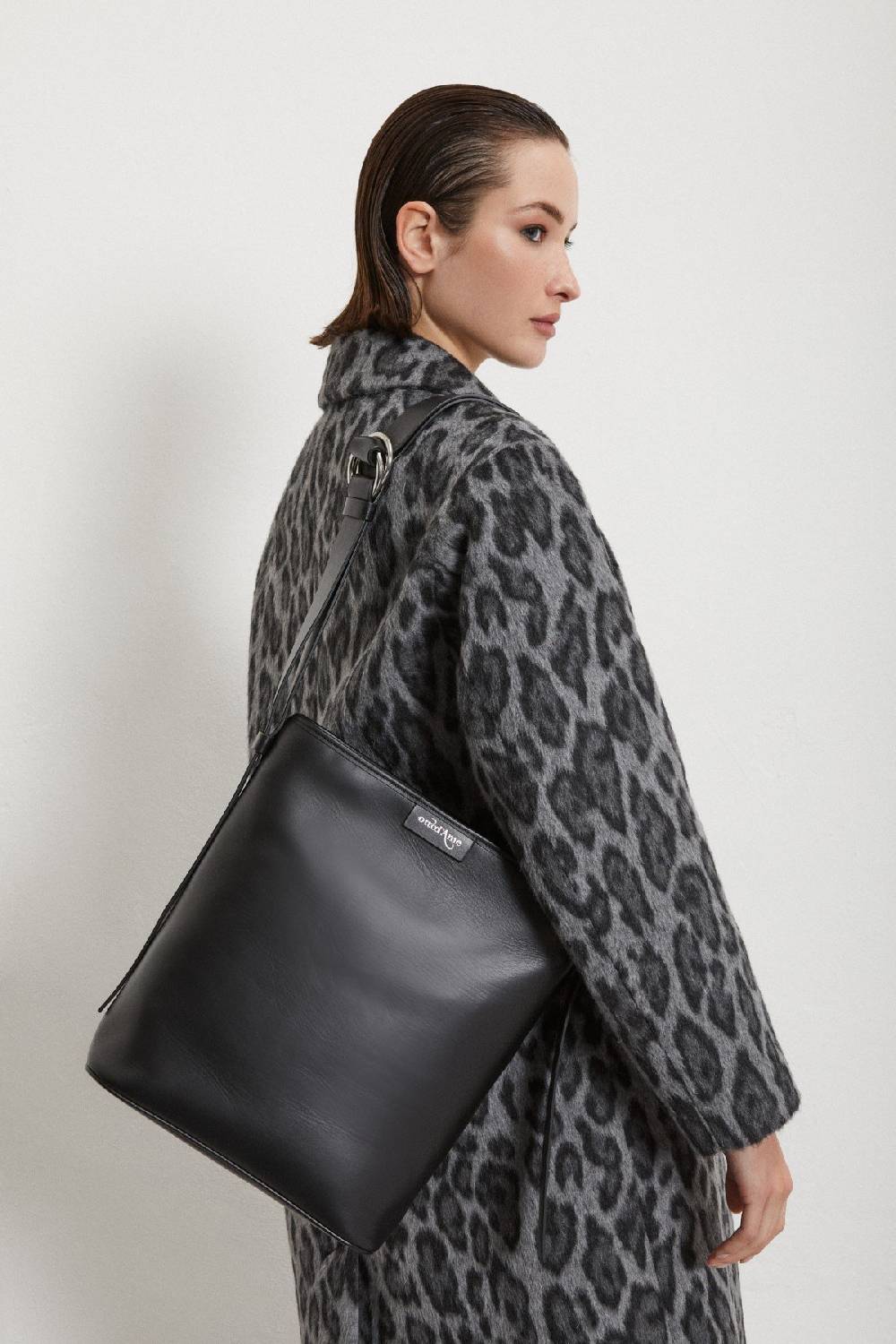 Ottod'Ame Leather Bucket Bag