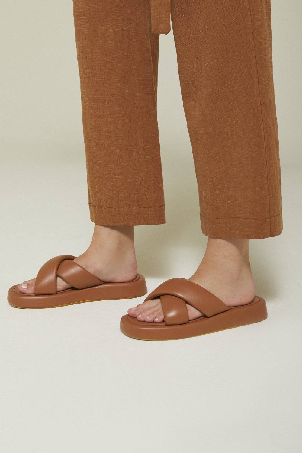 Ottod'Ame Leather Fluffy Platform