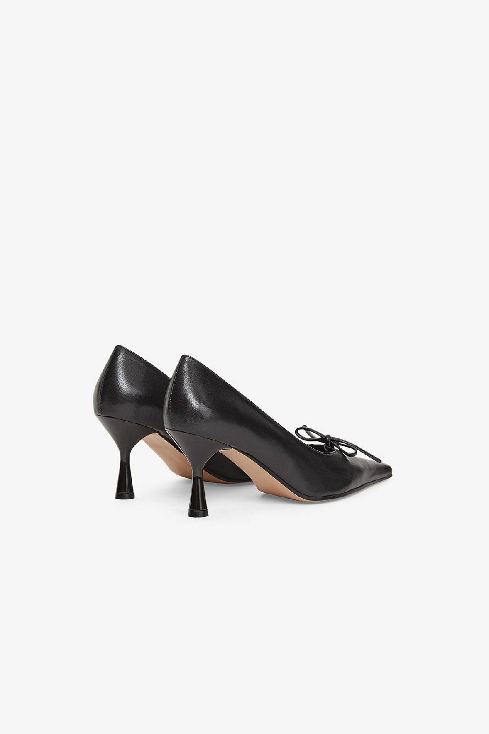 Ottod'Ame Leather Pump With Bow