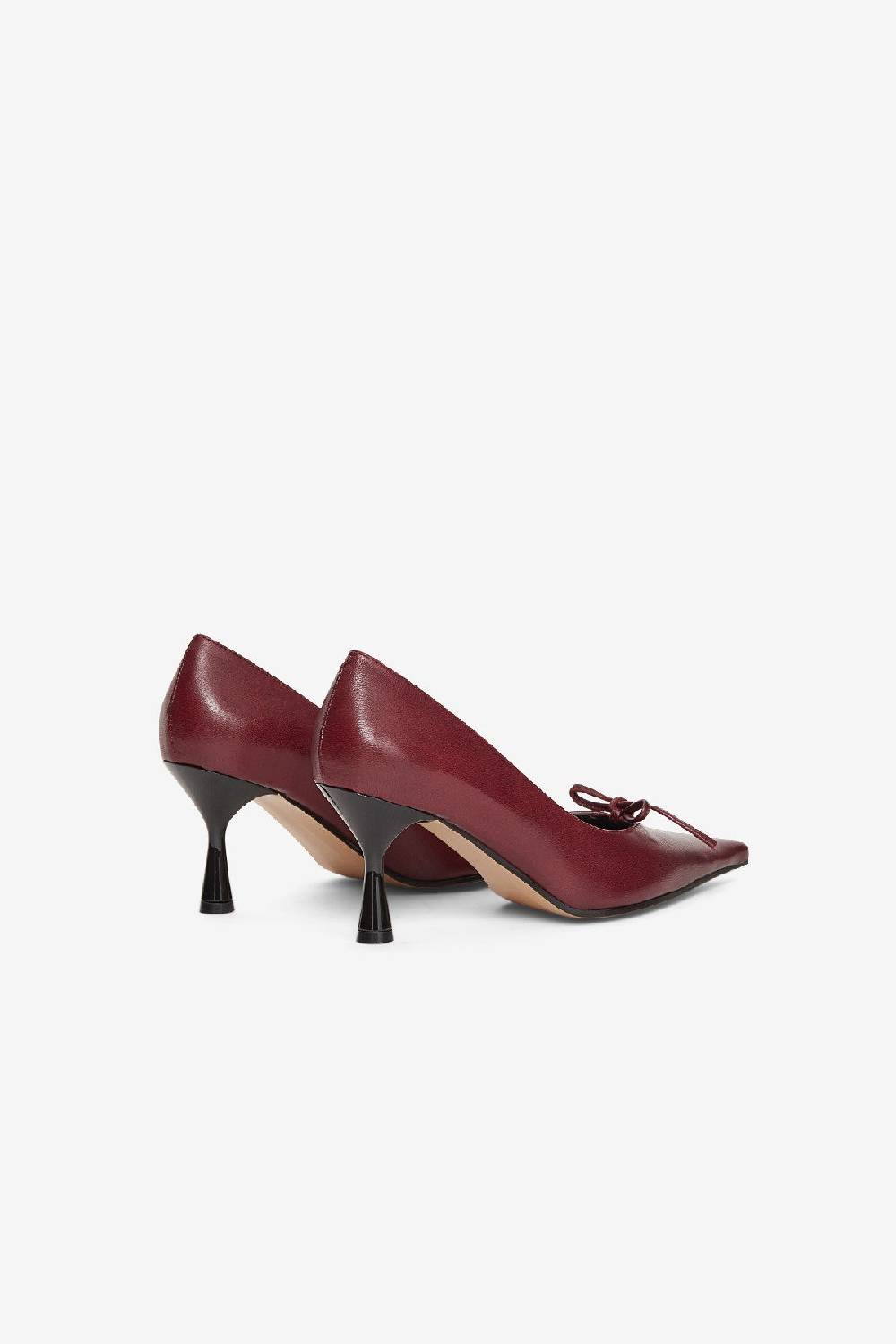 Ottod'Ame Leather Pump With Bow