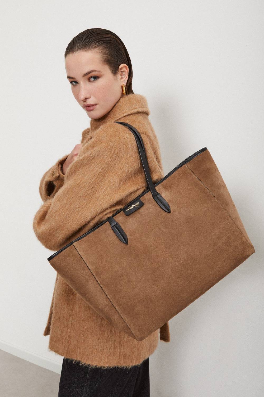 Ottod'Ame Leather Shopping Bag