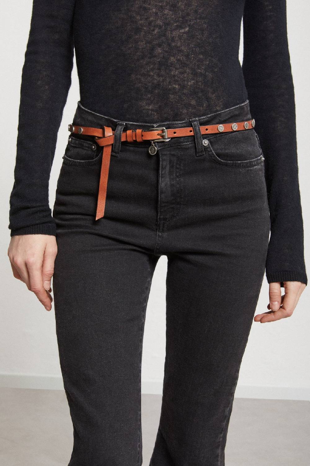 Ottod'Ame Leather Thin Belt With Studs