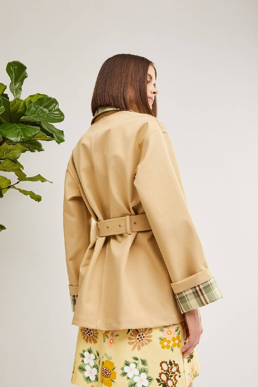 Ottod'Ame Short Trench Coat With Belt