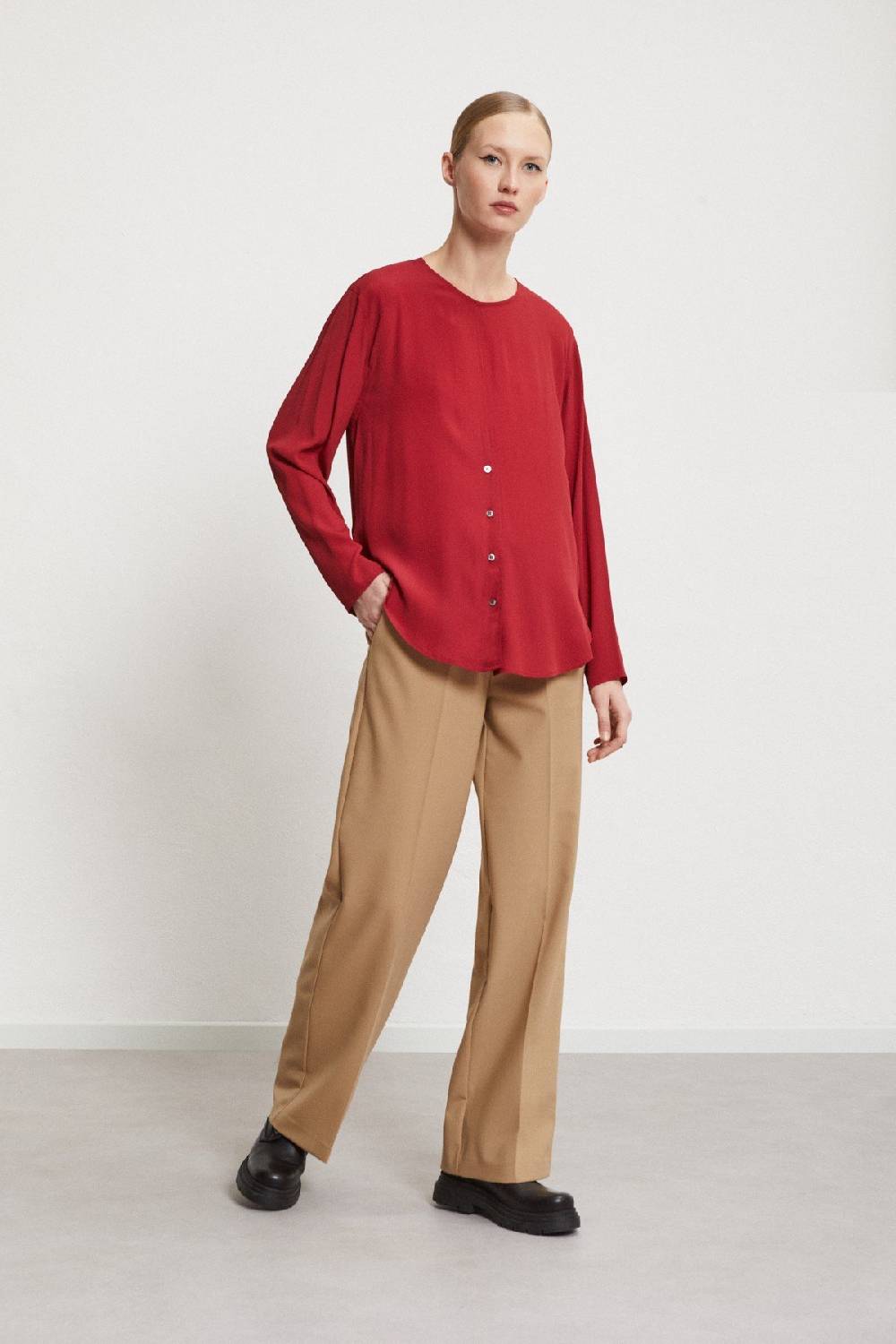 ottod'Ame Silk-blend blouse with rounded bottom