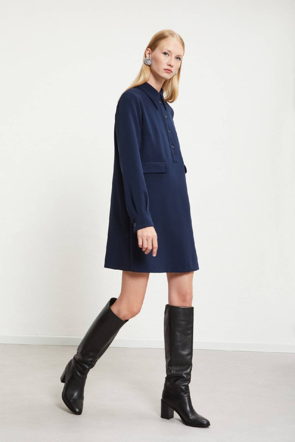 Ottod'Ame Solid Short Dress With Collar