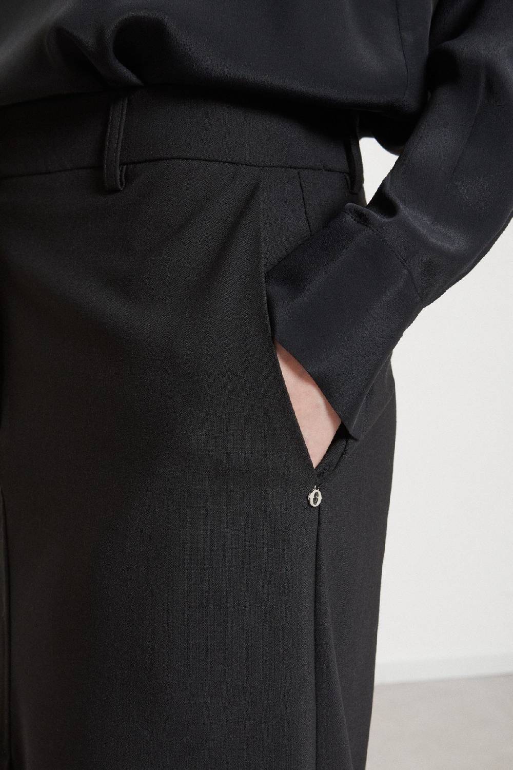 Ottod'Ame Straight Long Skirt