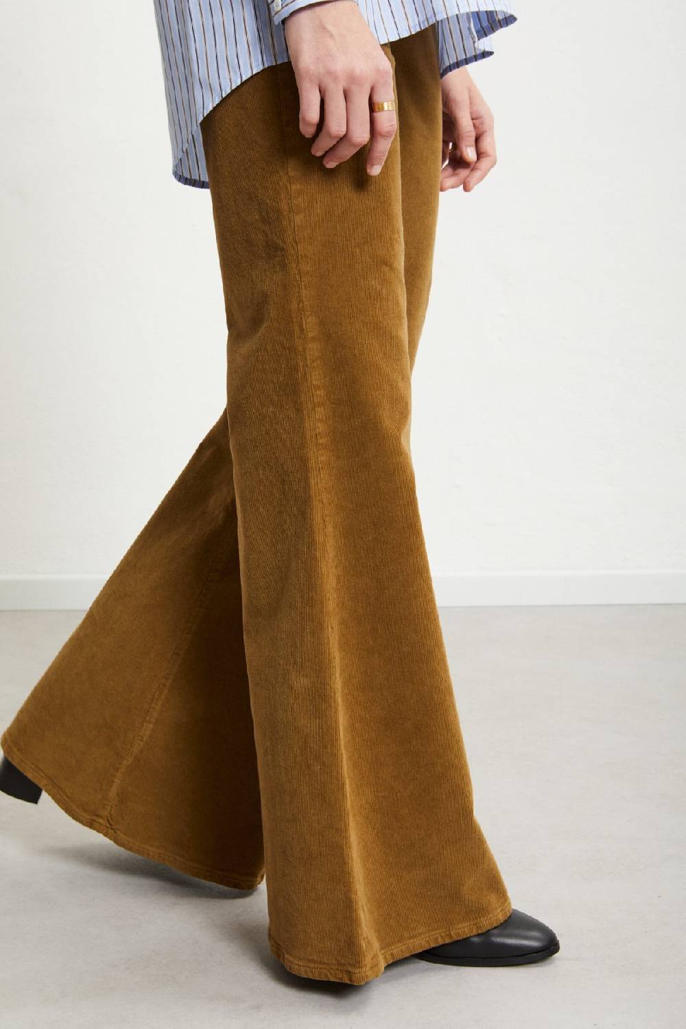 Ottod'Ame Velvet Flare Trousers