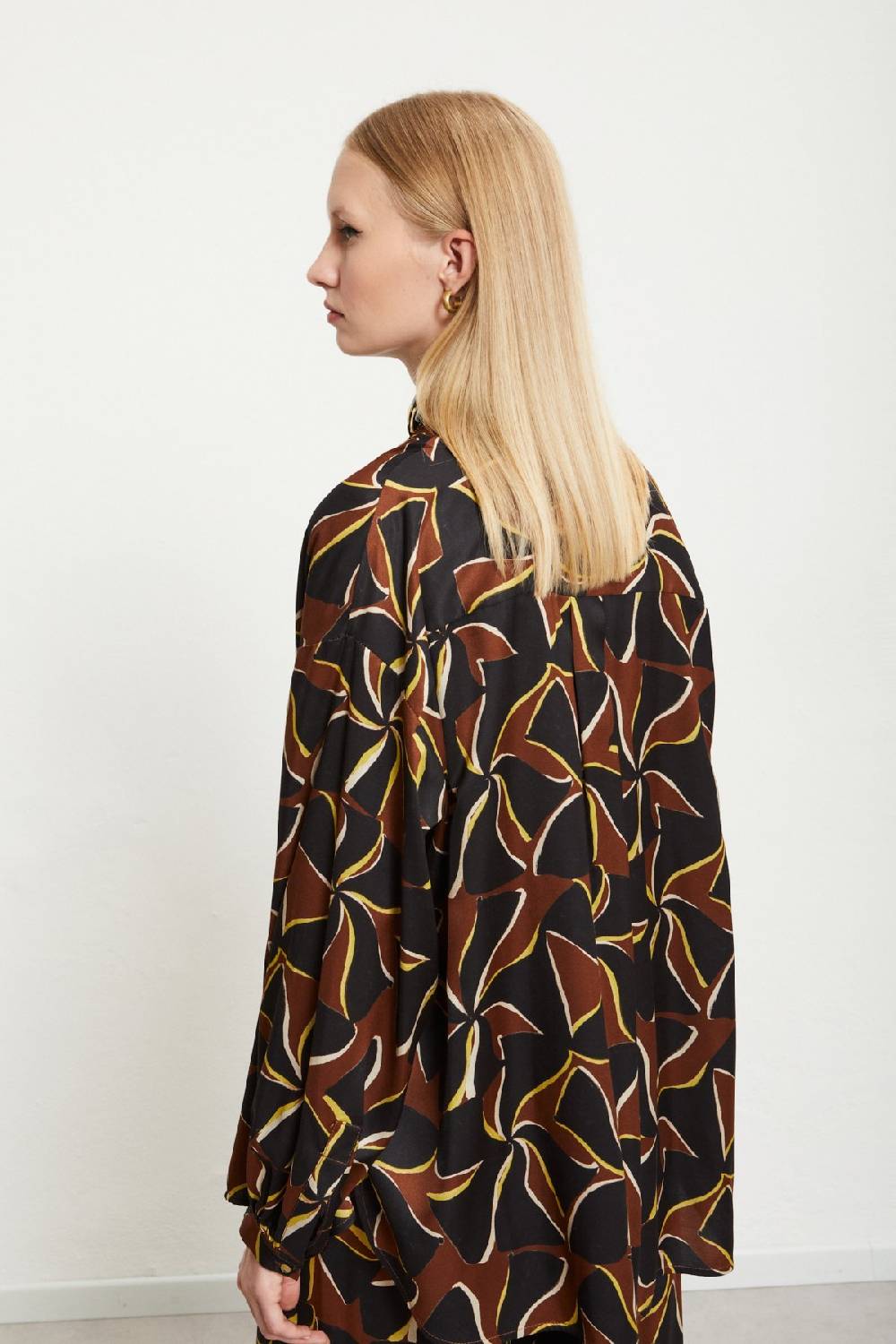 Ottod'Ame Viscose Shirt With Rounded Bottom