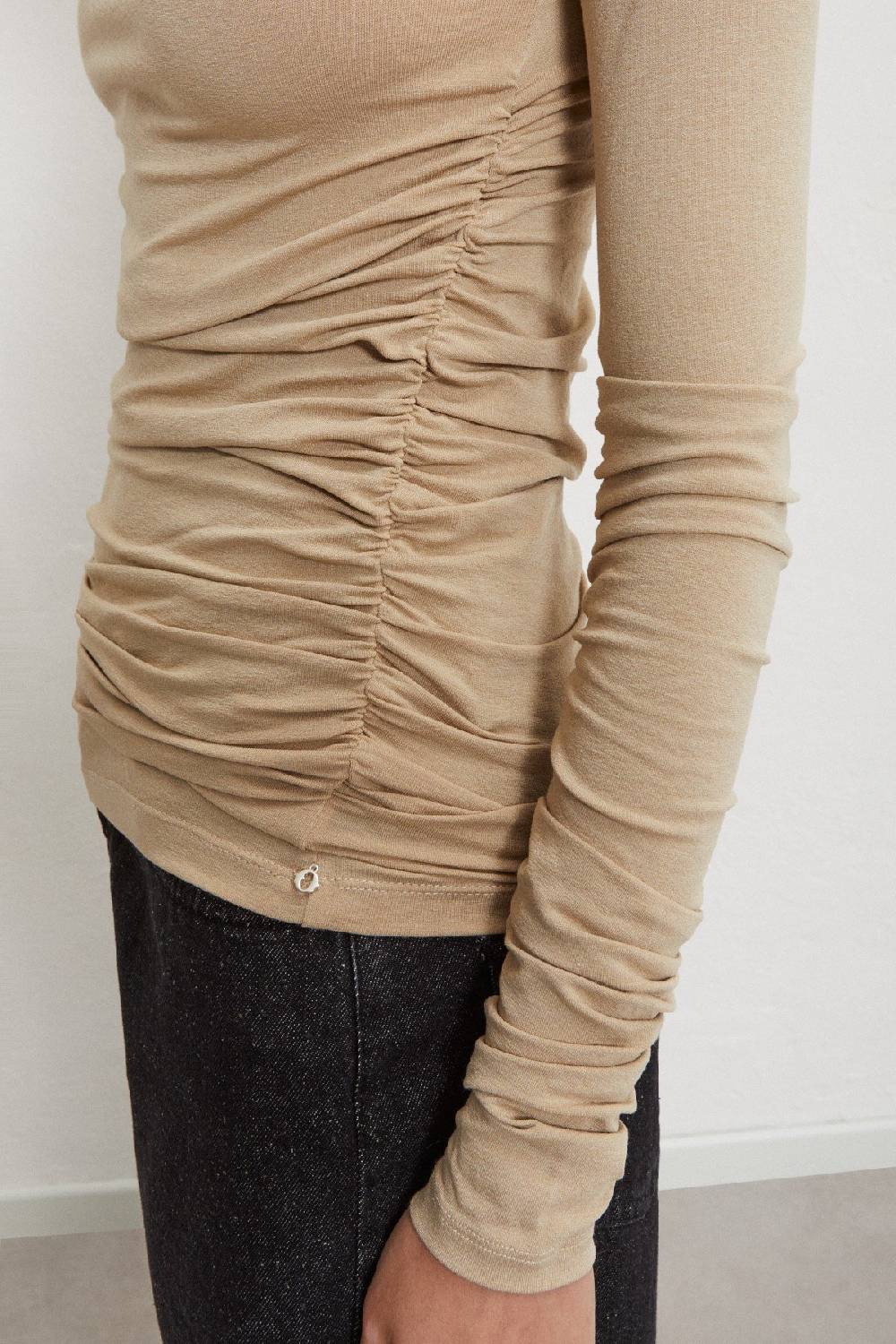 Ottod'Ame Viscose Turtleneck T-shirt With Pleats