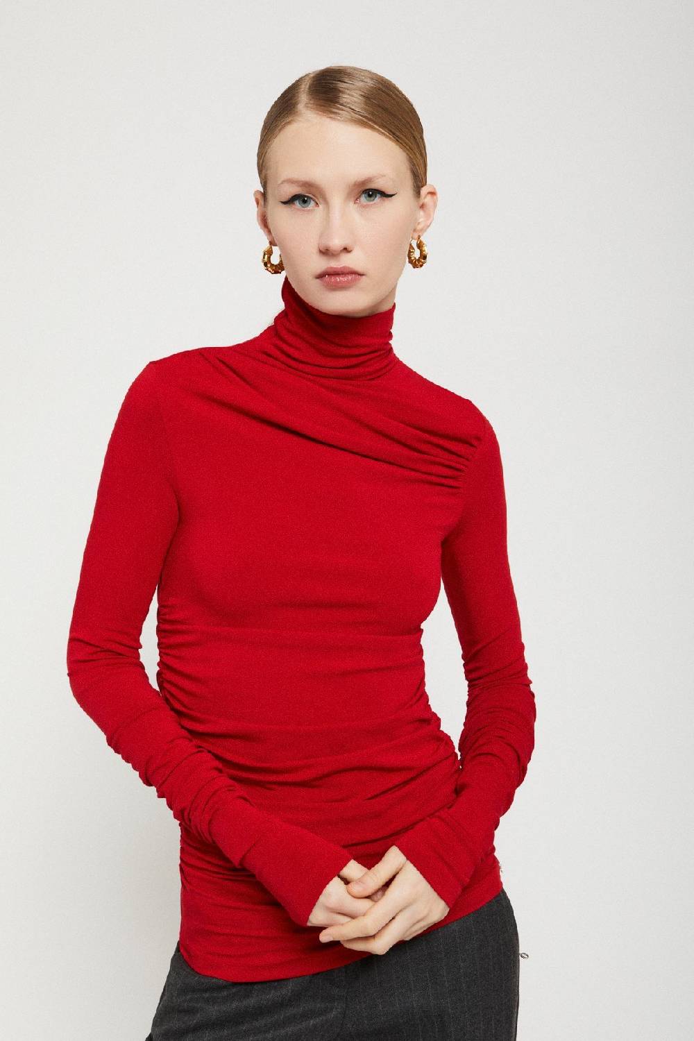Ottod'Ame Viscose Turtleneck T-shirt With Pleats